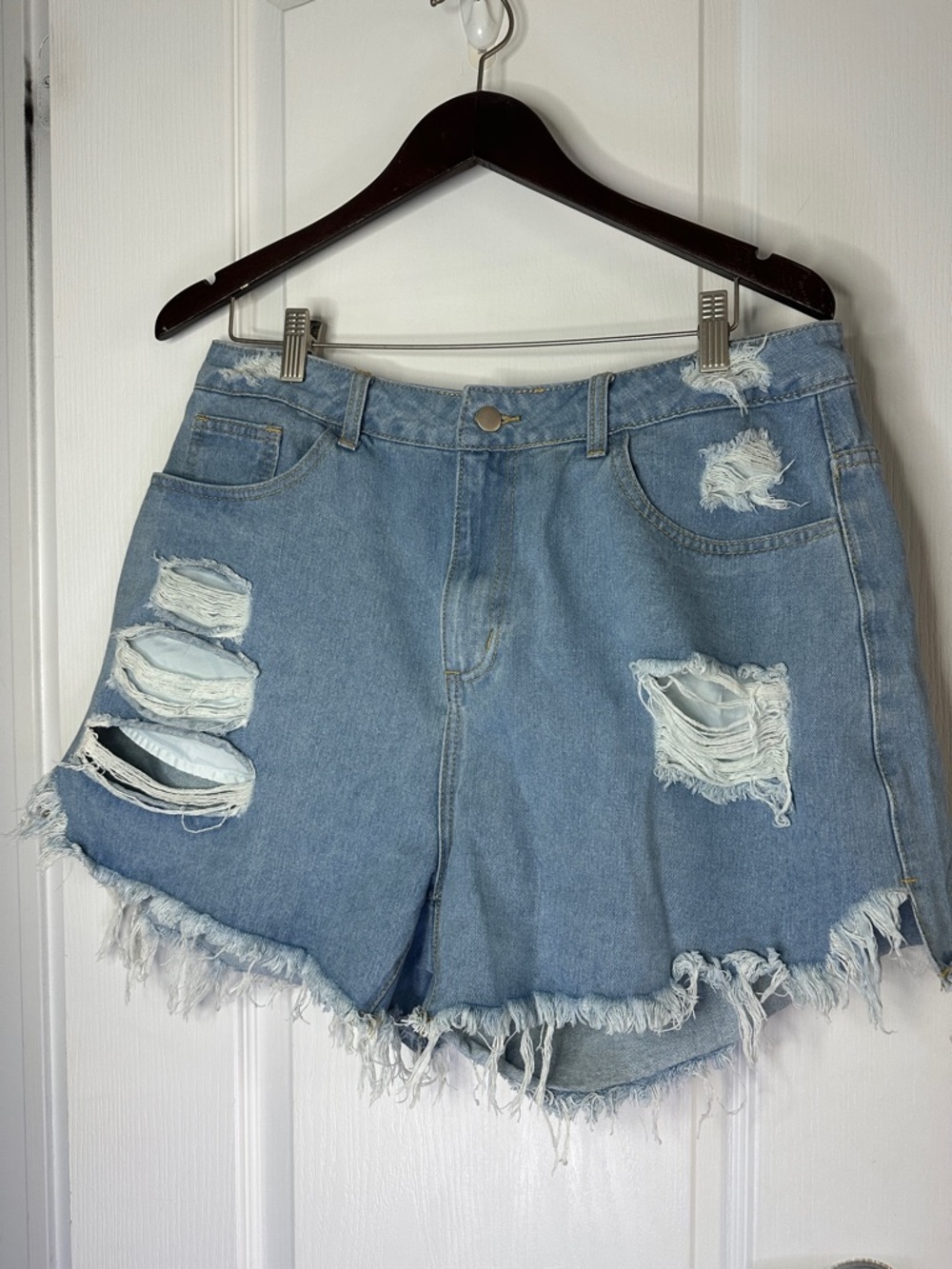 SHEIN Light Blue Distressed Denim Cutoff Shorts size XXL waist 19” rise 13”